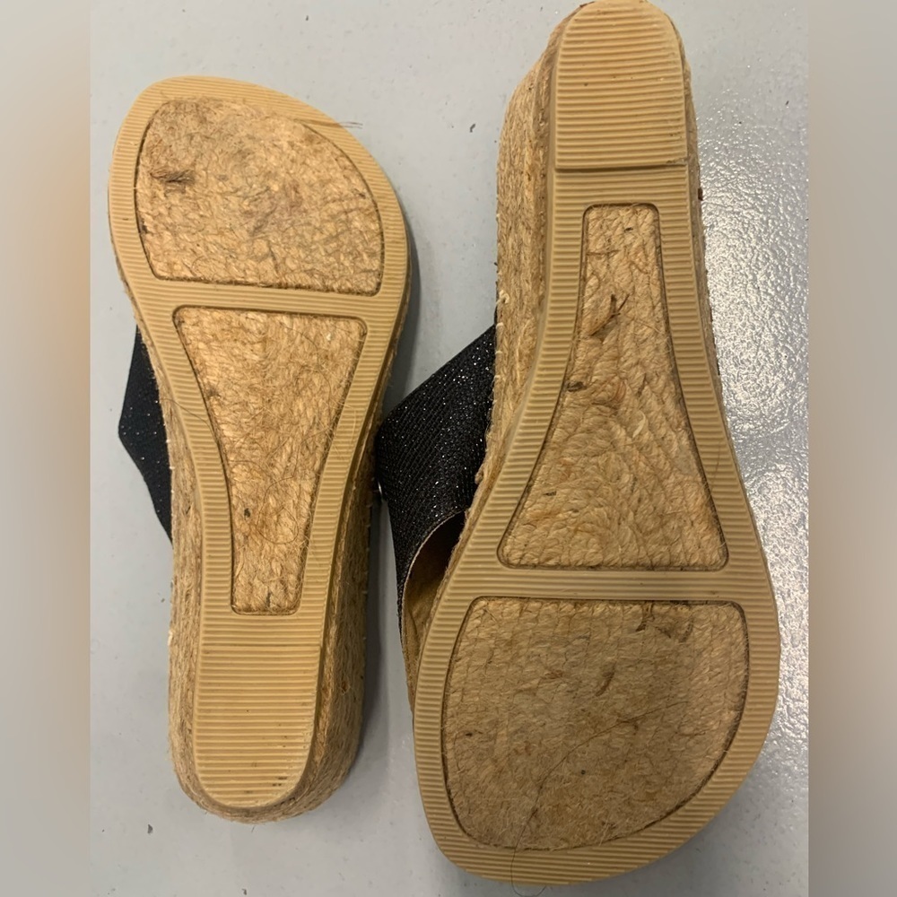 White Mountain Brand Thong Sandals - Picture 10 of 10